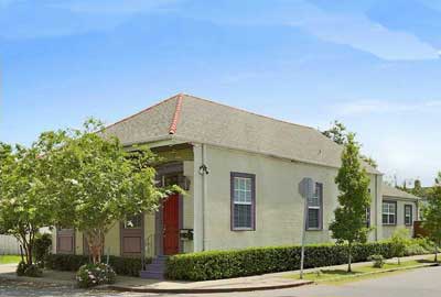 Immaculate, renovated, single home with high ceilings, lots of windows and off-street parking - Faubourg Marigny | Latter & Blum Inc./REALTORS